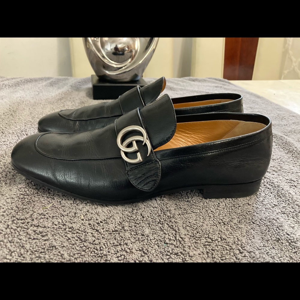 Gucci Black Double G Size 8 1/2